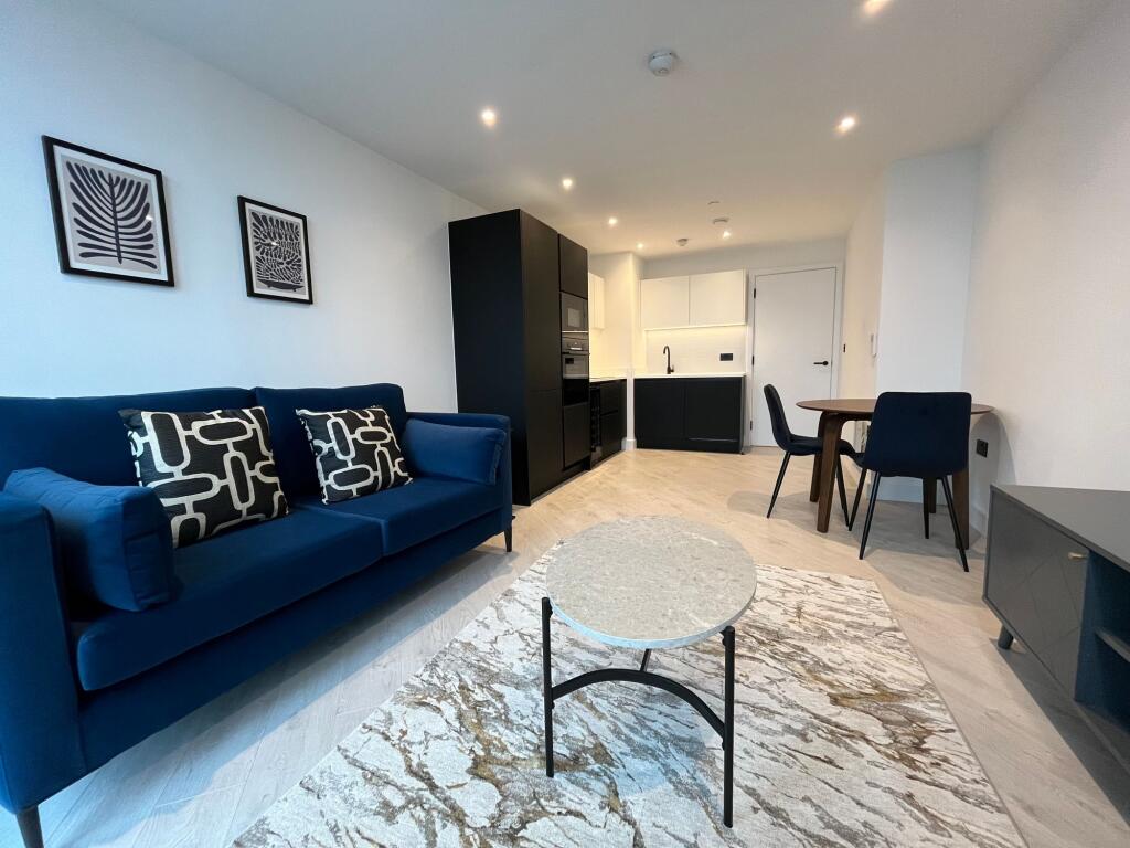 Main image of property: 1 Trinity Way, Manchester, M3