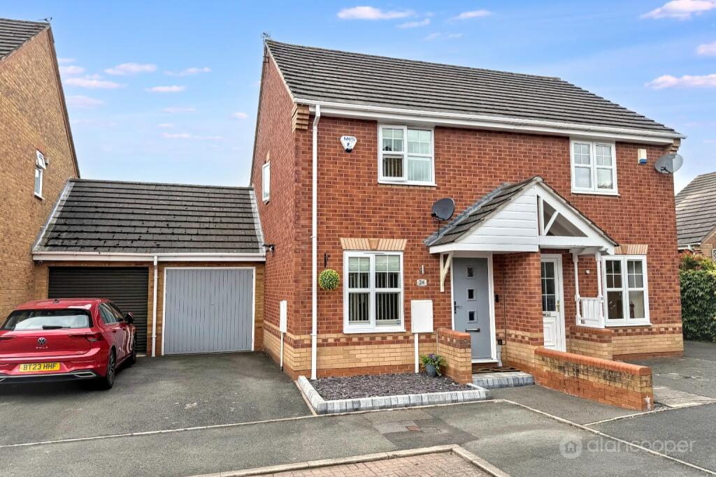 2-bed semi-detached on Wakehurst Close, Maple Park, Nuneaton, CV11 4YF, £215,000