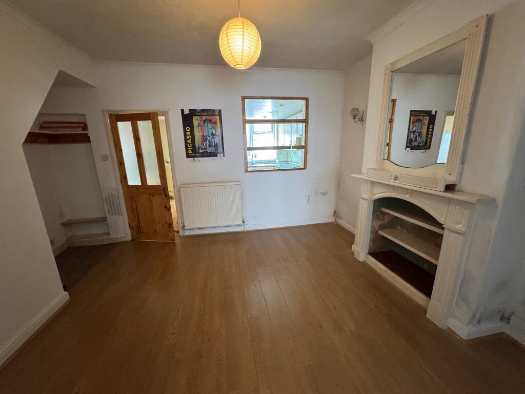 House in Taunton, North Town - View 3