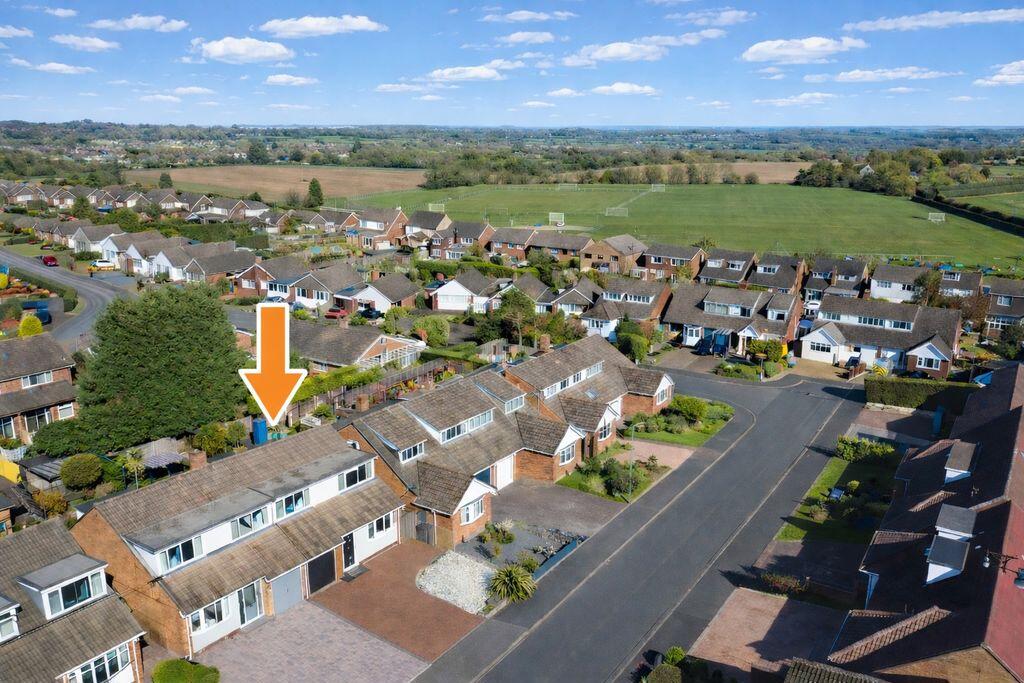 Gorseway, Burntwood, WS7 4TB photo 2