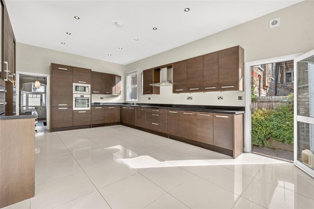 House in London - More