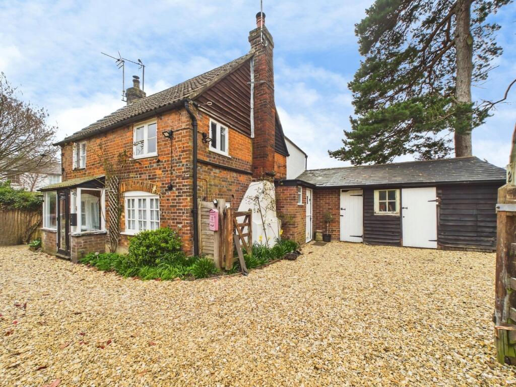 Main image of property: East Street, Lilley, Luton, LU2