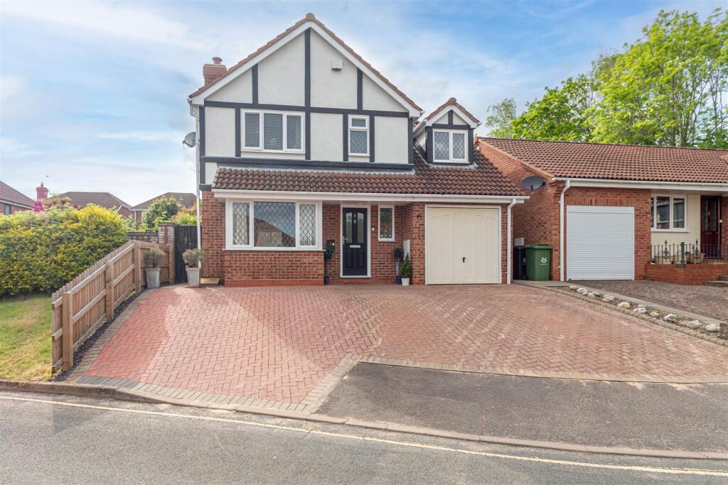 Main image of property: Viewfields, Worcester