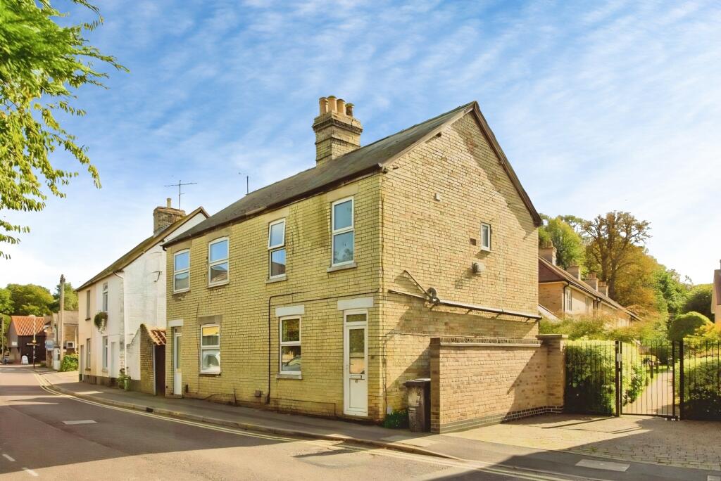 Main image of property: Woollards Lane, Great Shelford, CB22 5LZ