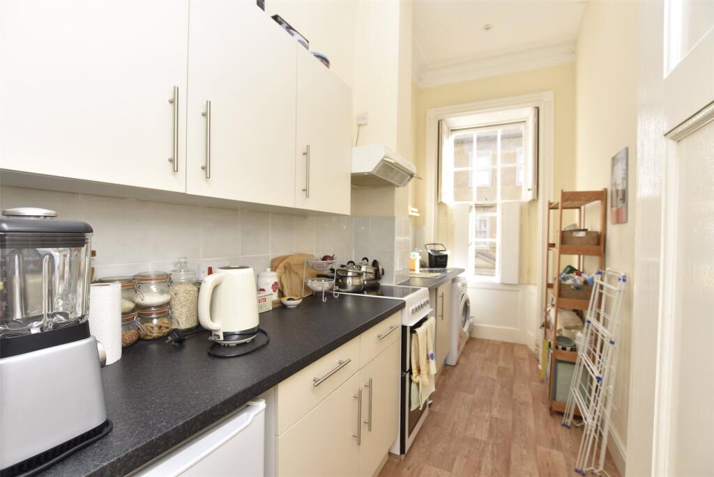 Apartment in Bath, Widcombe - View 5