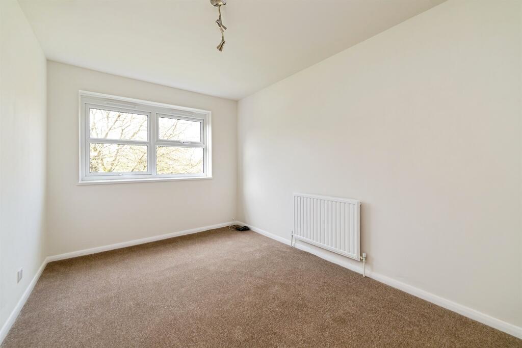 Apartment in Welwyn Garden City, Haldens - View 6