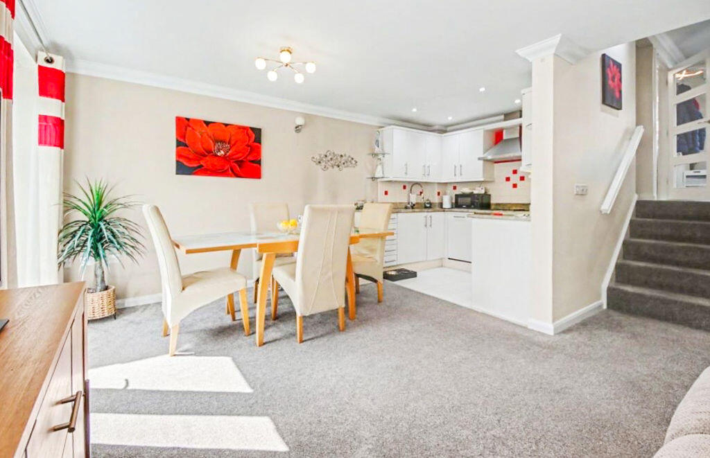House in Southampton - View 4