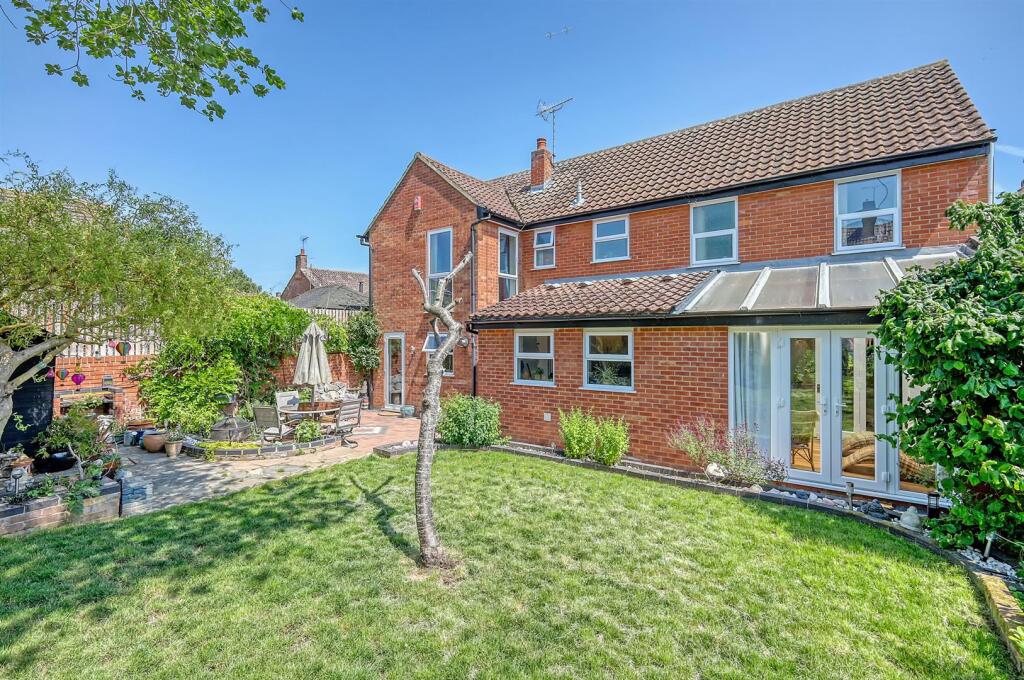 Main image of property: The Beadles, Little Hallingbury