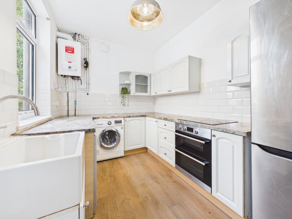 House in Stoke-on-Trent - View 4