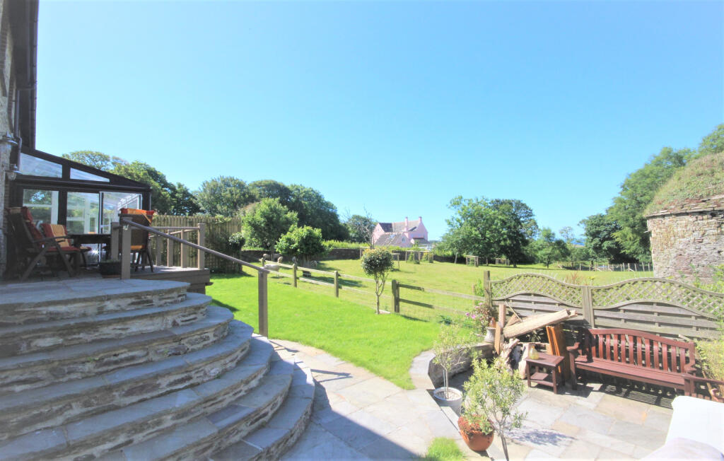 Property photo 8