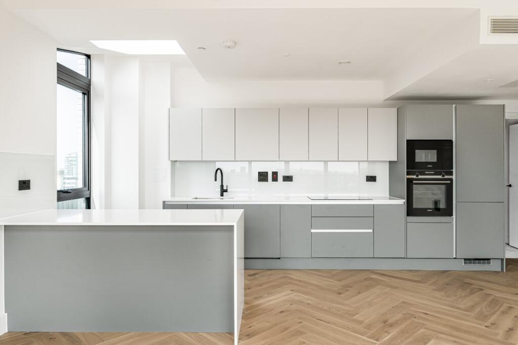 Apartment in London - View 2