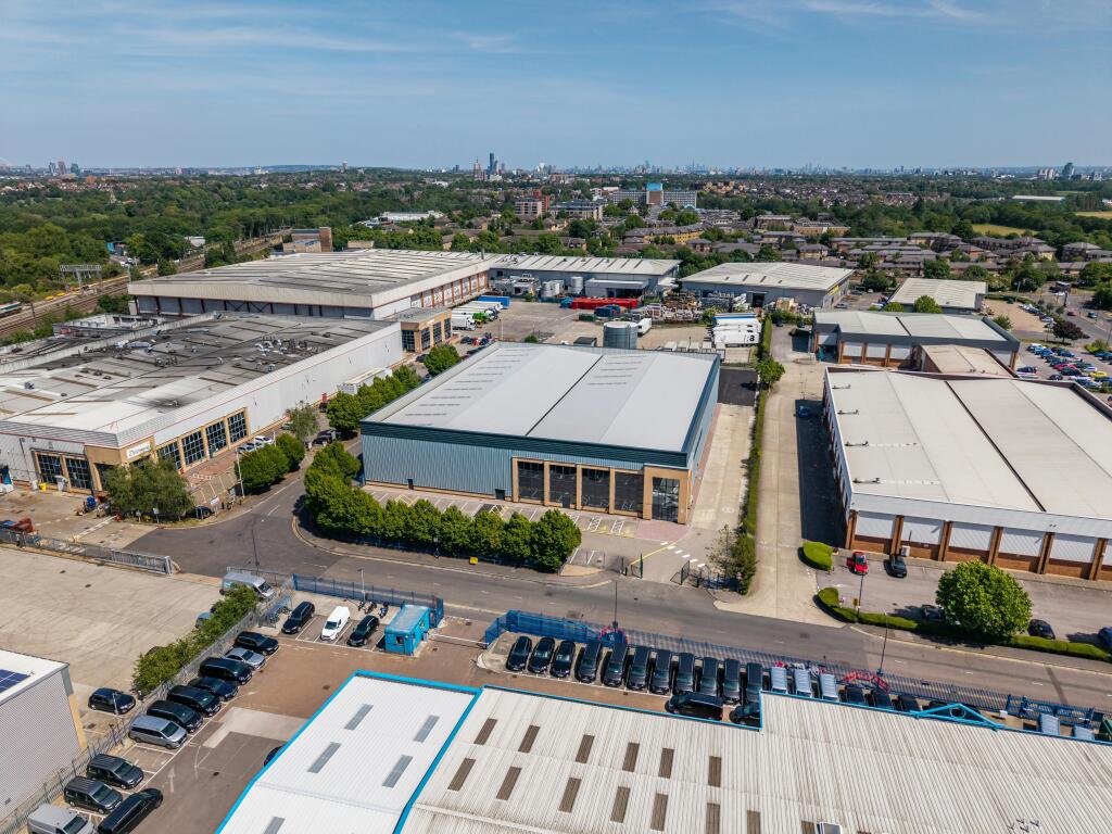 Unit E Dean Way - Great Western Ind Est-72.jpg