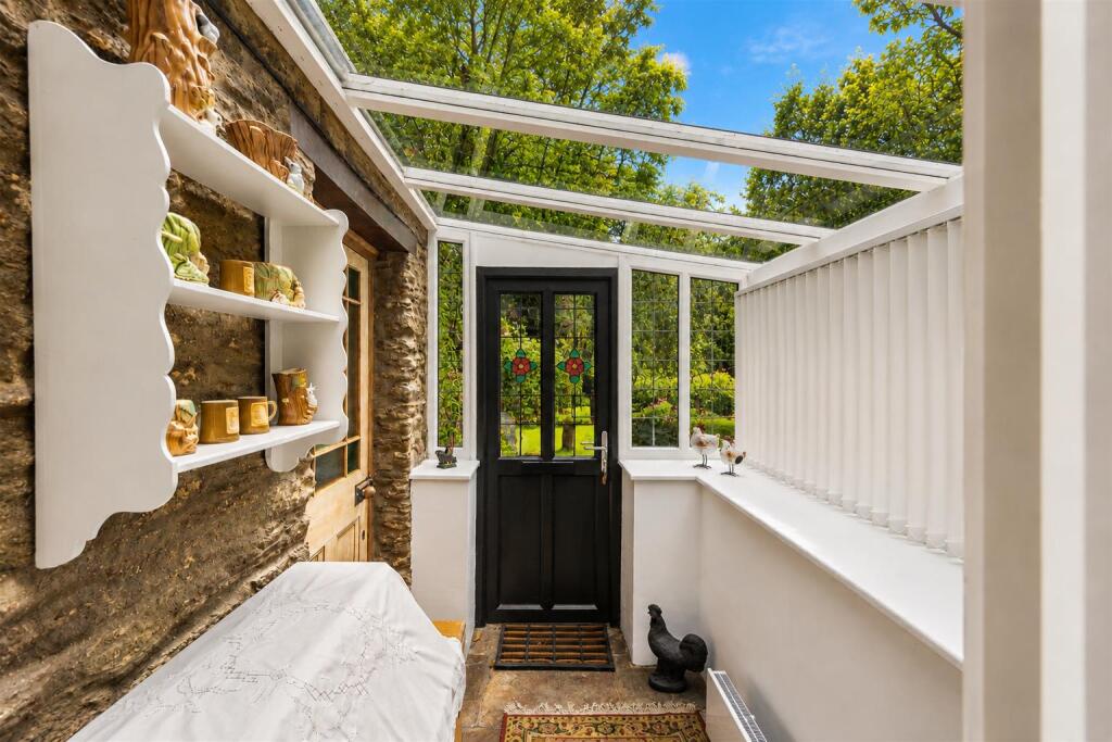 House in Clapton in Gordano, North Somerset - More