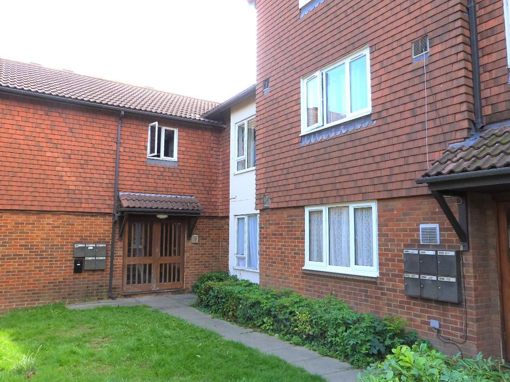Main image of property: Brendon Close, Harlington, UB3 5NH