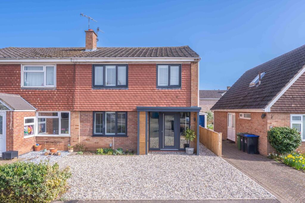 Main image of property: Ravensdale Avenue, Leamington Spa, CV32