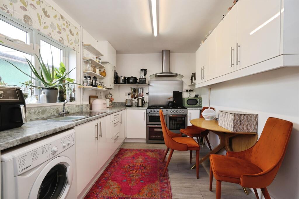 House in Swindon, Calne - View 3