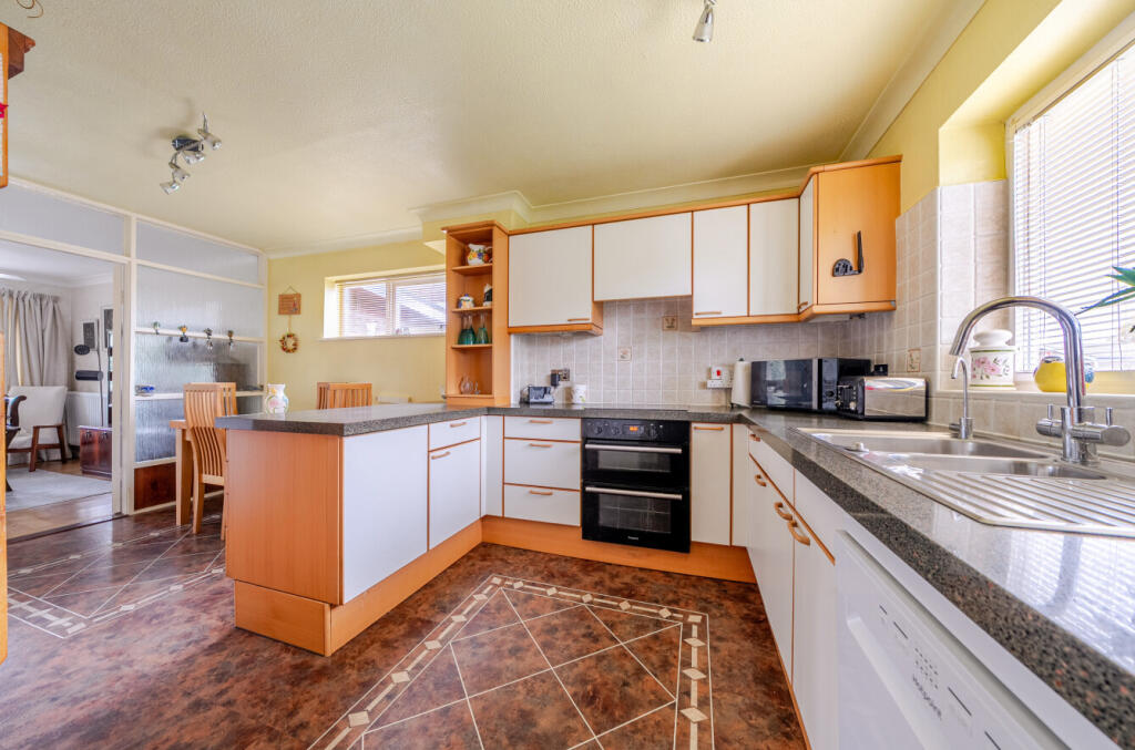 House in Southampton - View 4