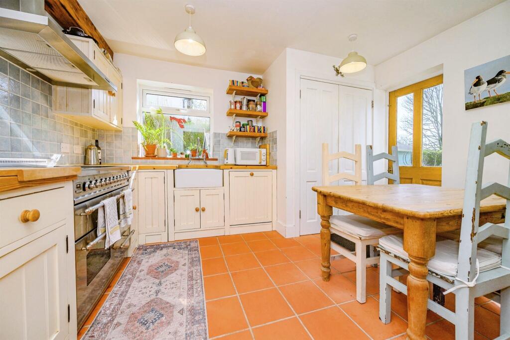 Additional image 3 of Watling Street, Park Street, St. Albans