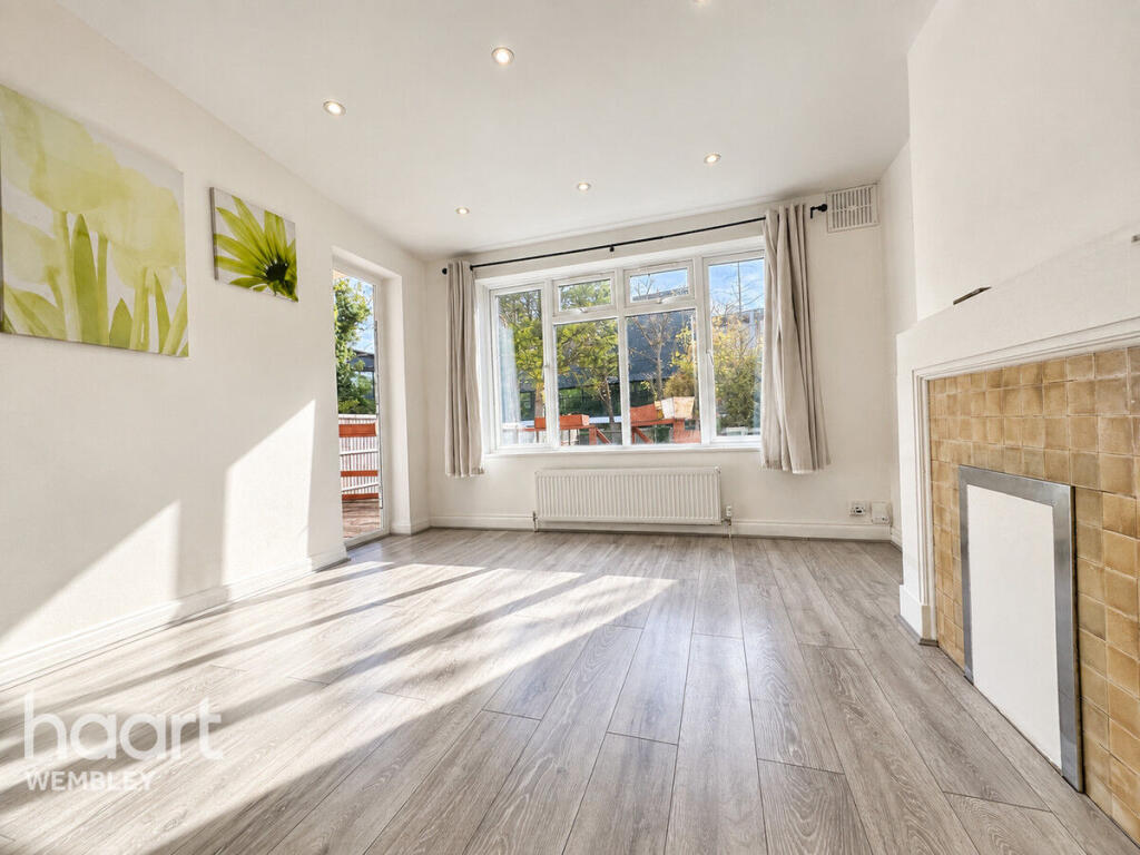 Main image of property: The Avenue, Wembley