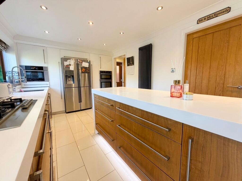 Walkers Close, Bottesford, NG13 - More