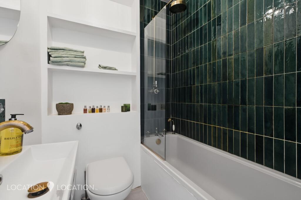 Apartment in London - More