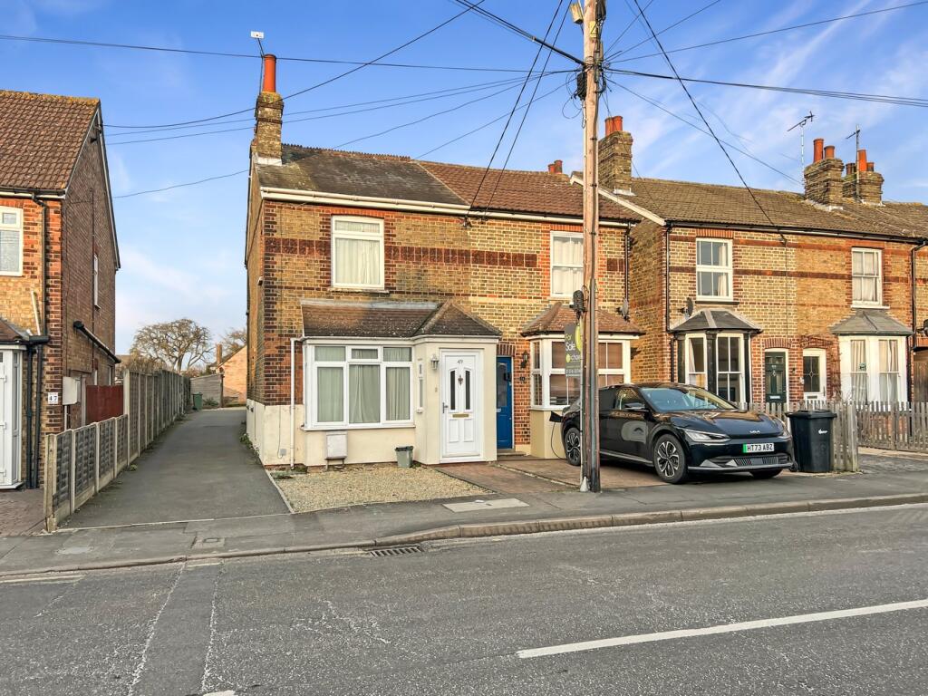 2-bed semi-detached on Cressing Road, Braintree, CM7, £265,000