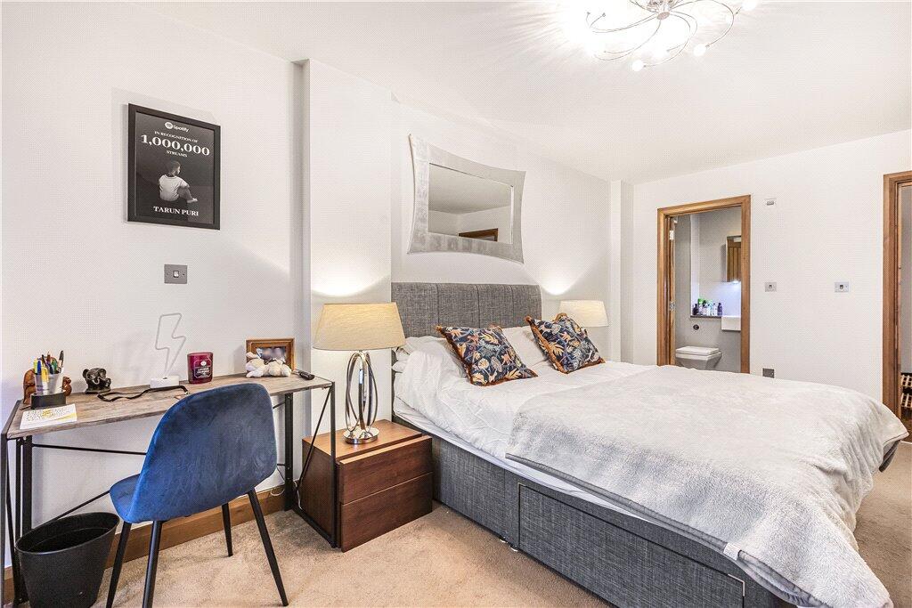 Apartment in London - View 3