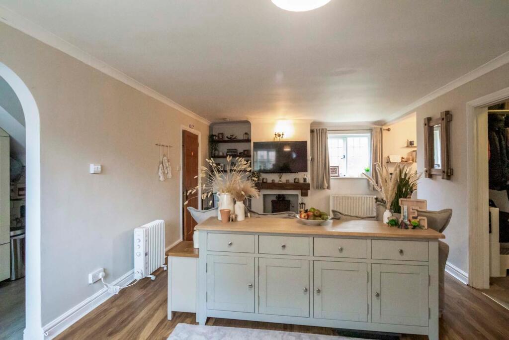 House in Compton, West Berkshire - View 5
