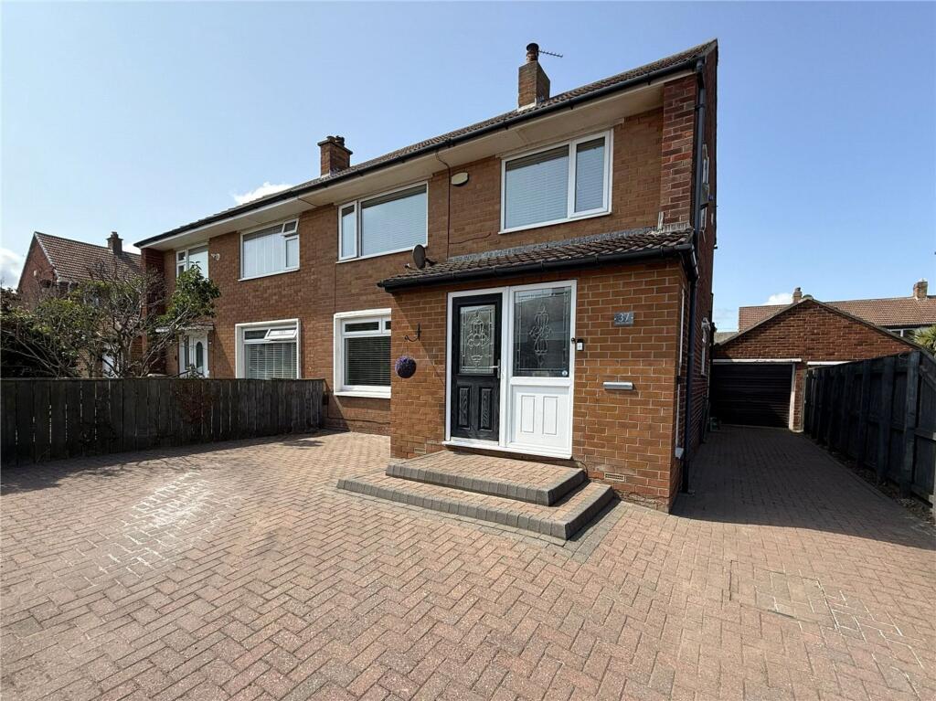 3-bed semi-detached on Skelton Drive, Marske-By-The-Sea, TS11, £225,000