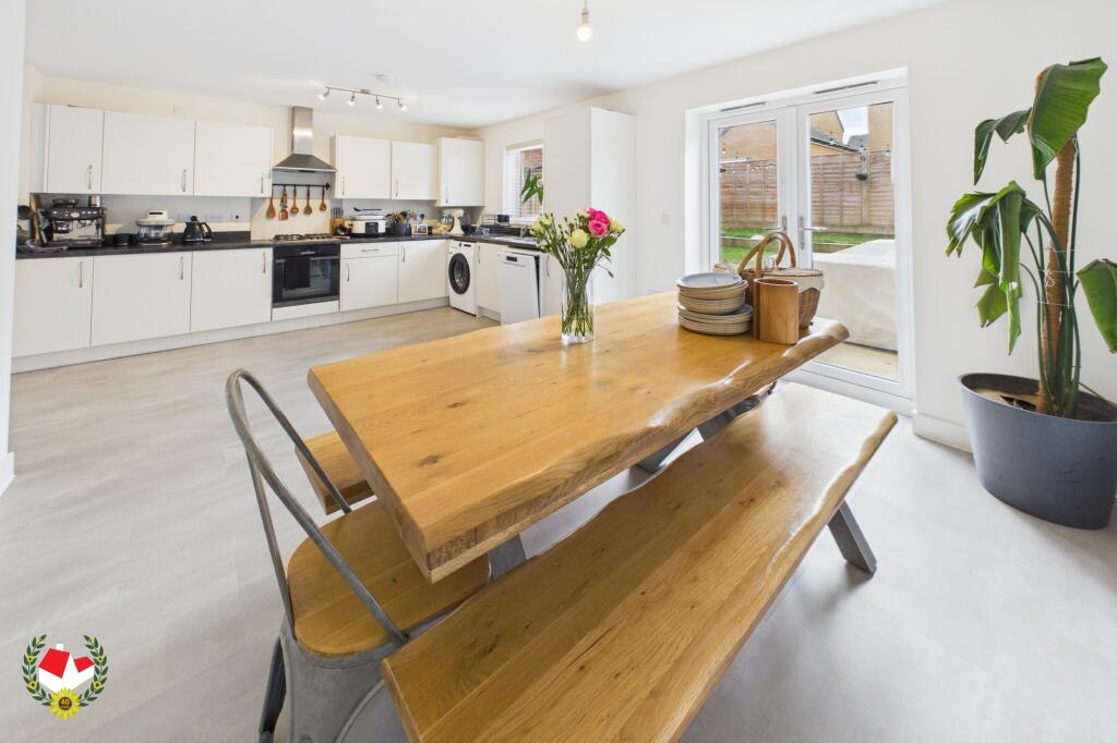 House in Gloucester - View 3