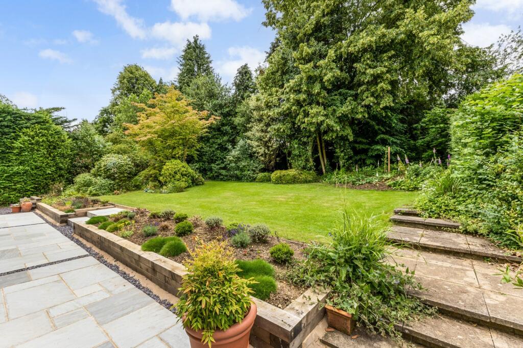 Main image of property: Moreton End Lane, Harpenden, Hertfordshire