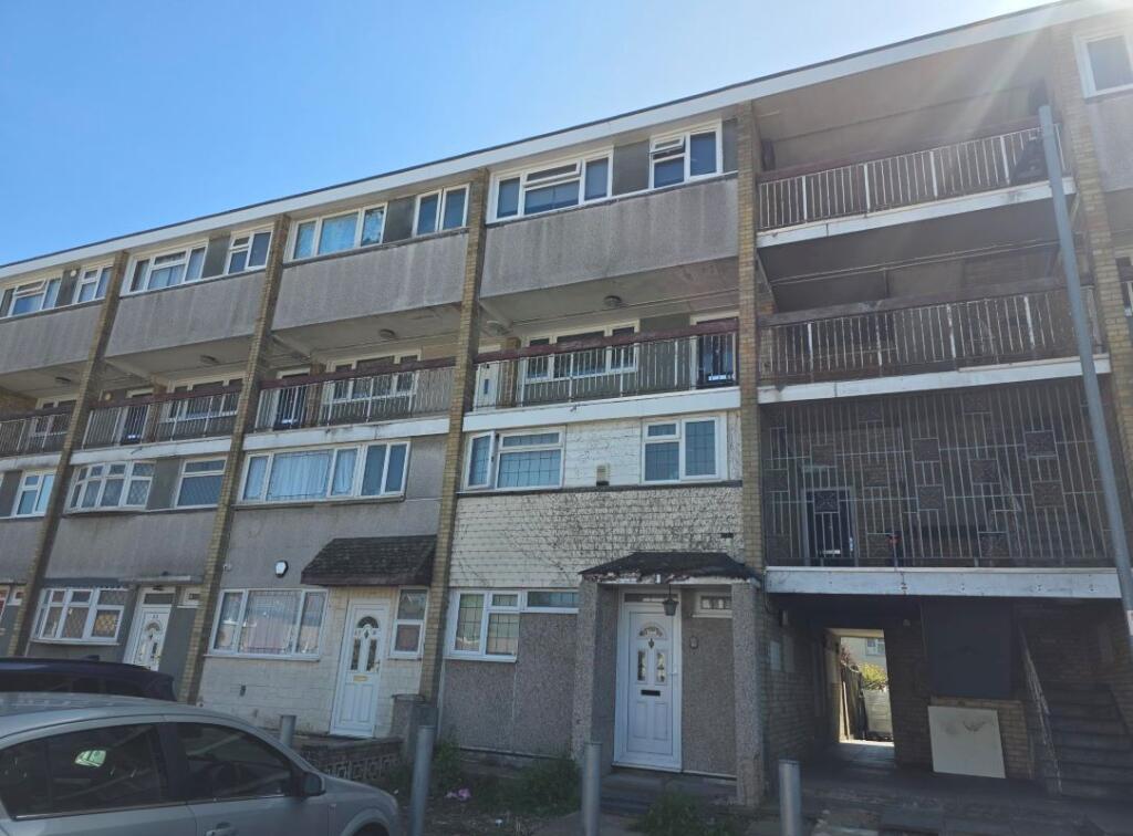 Main image of property: 81 Southwark Path, Basildon, Essex, SS14 3QW
