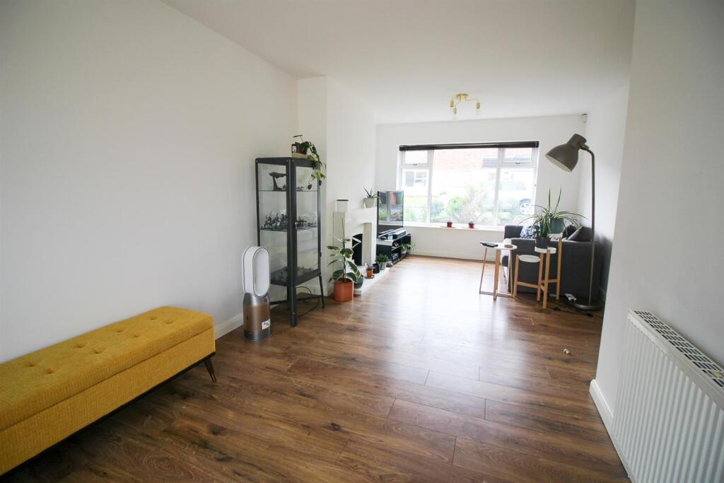 House in Walsall, West Midlands - View 3