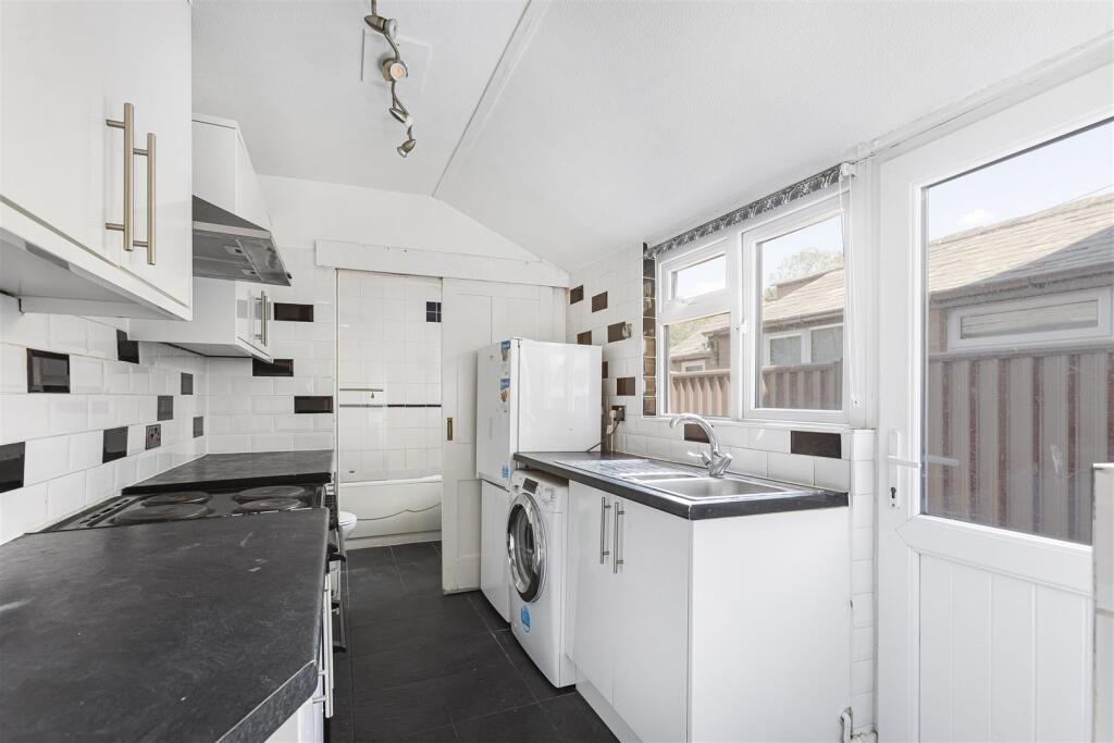 House in St Albans - View 2