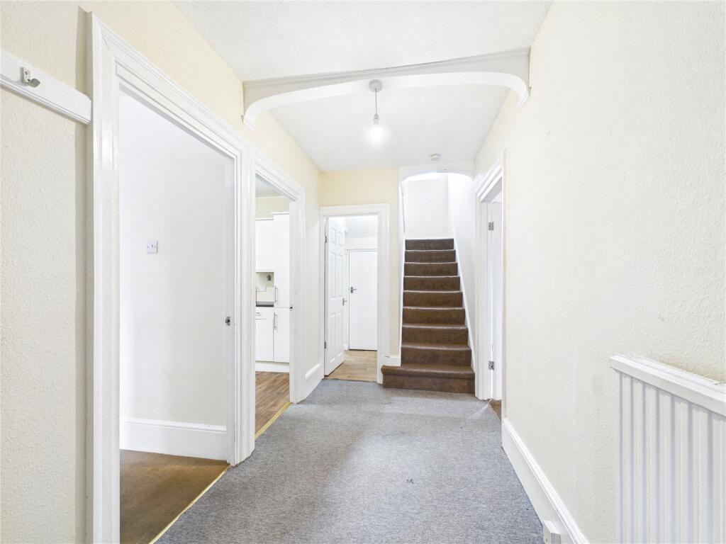 House in Chelmsford, Meadgate, Great Baddow - More