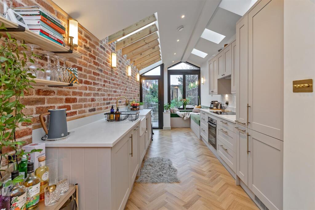 House in St Albans - View 2