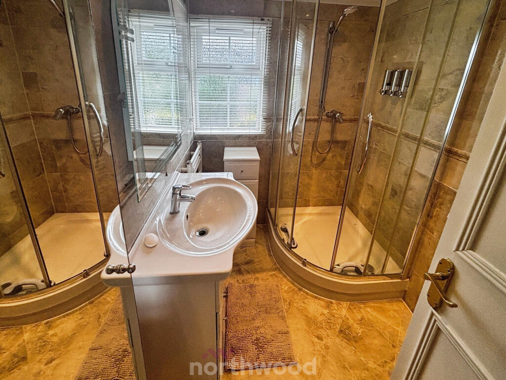 House in Doncaster - View 4