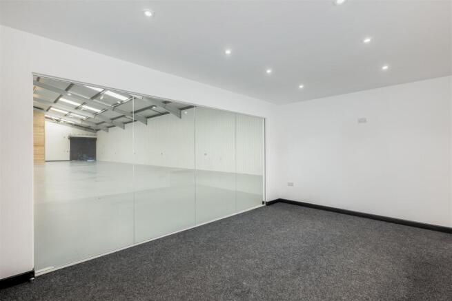 Unit 8&amp;9 Lauriston Park 2436-12.jpg