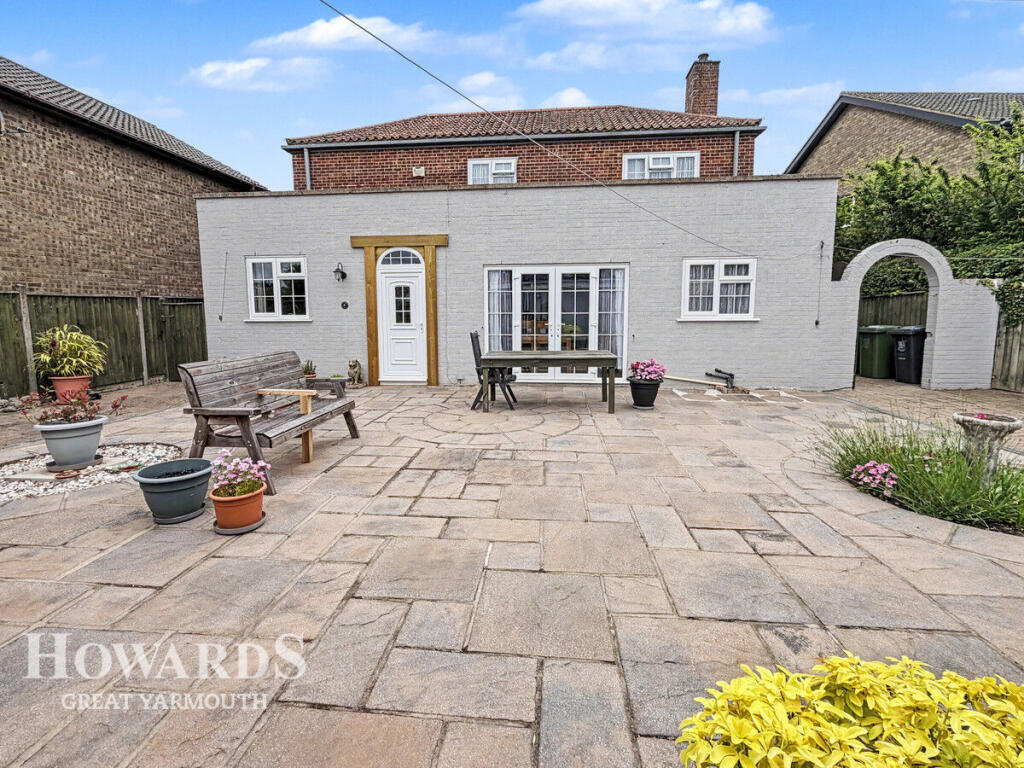 House in Great Yarmouth, Runham Vauxhall - View 2