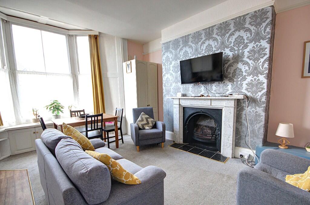 Main image of property: Flat 3, 13 Prospect Hill, Whitby, North Yorkshire, YO21 1QE