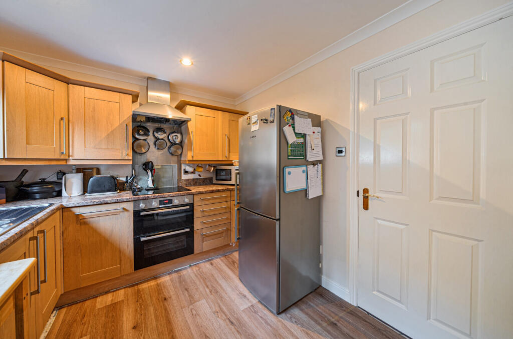 Russet Court, Kingswood, Wotton-under-Edge, Gloucestershire, GL12 photo 3