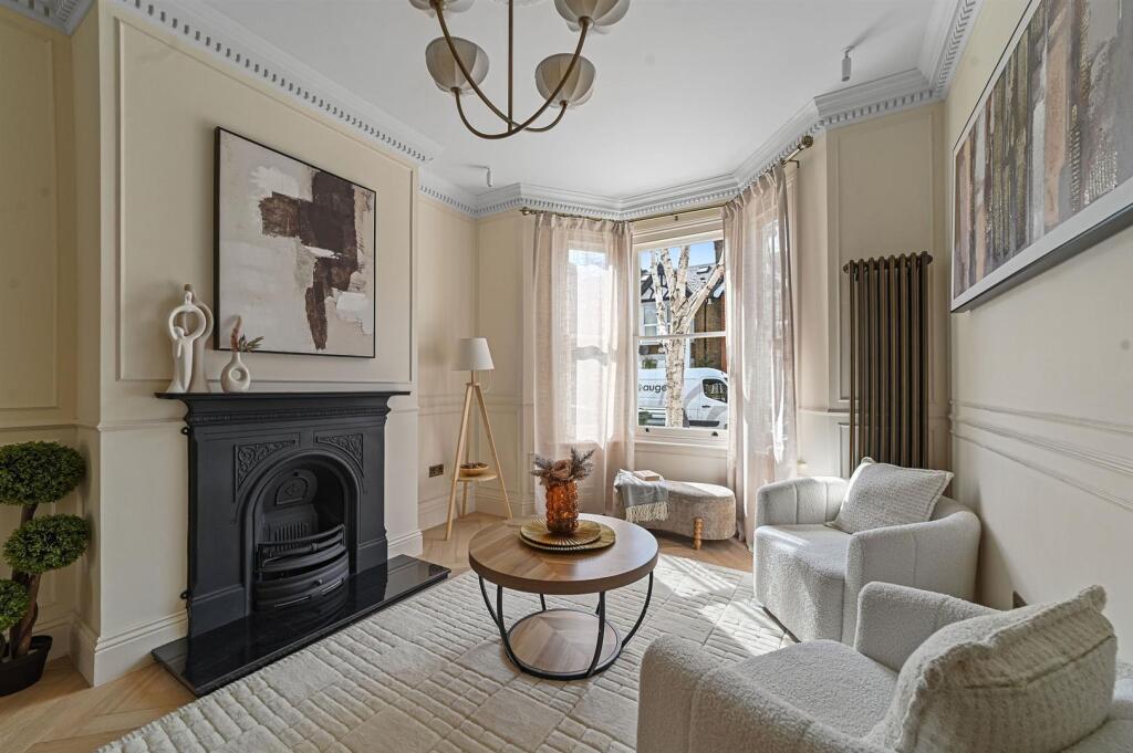 House in London, Leyton - View 2