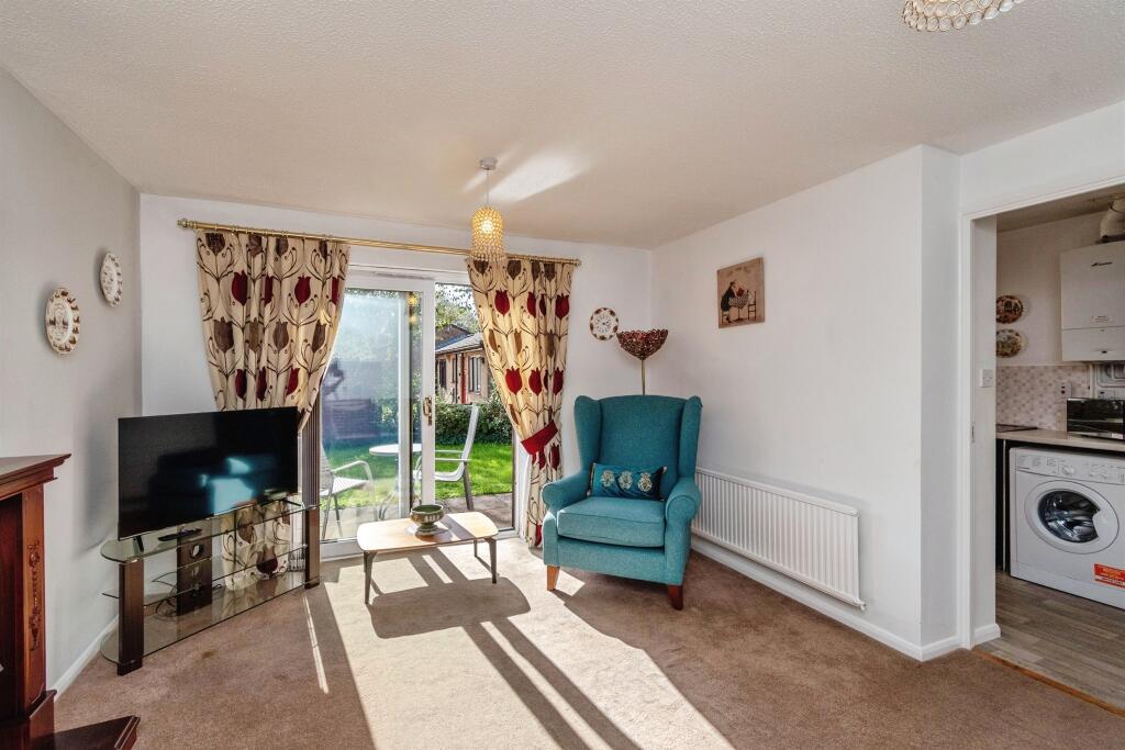 Remington Drive, Cannock photo 3