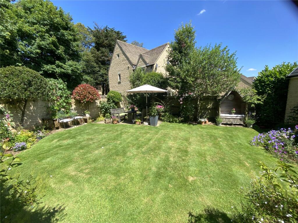 House in Cotswold, Upper Rissington - View 4