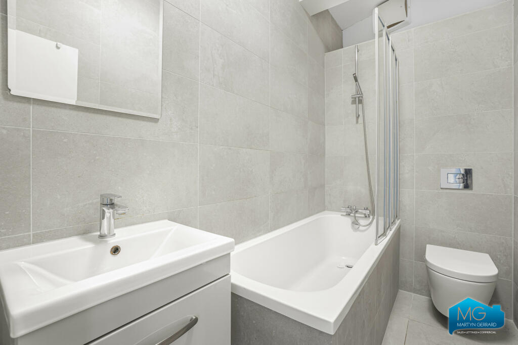 Apartment in Enfield - View 5