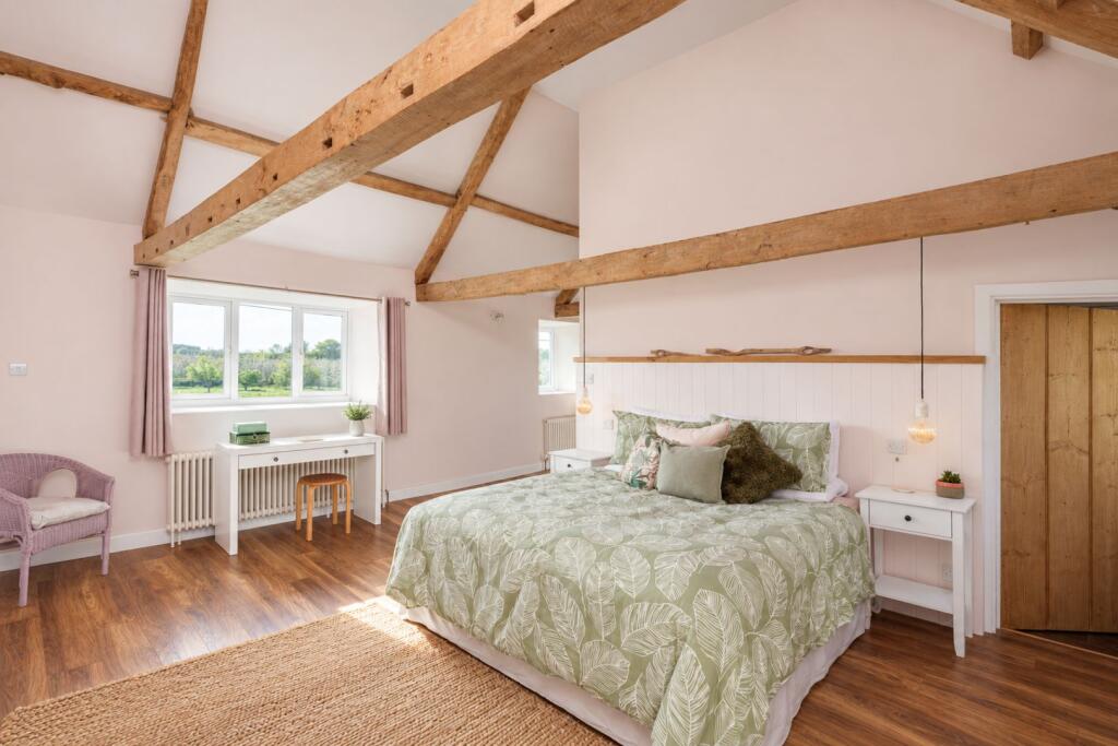 House in Taunton - View 4