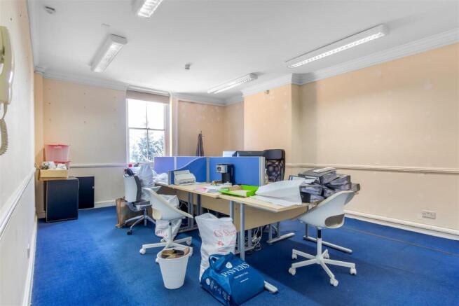 Office 1.jpg