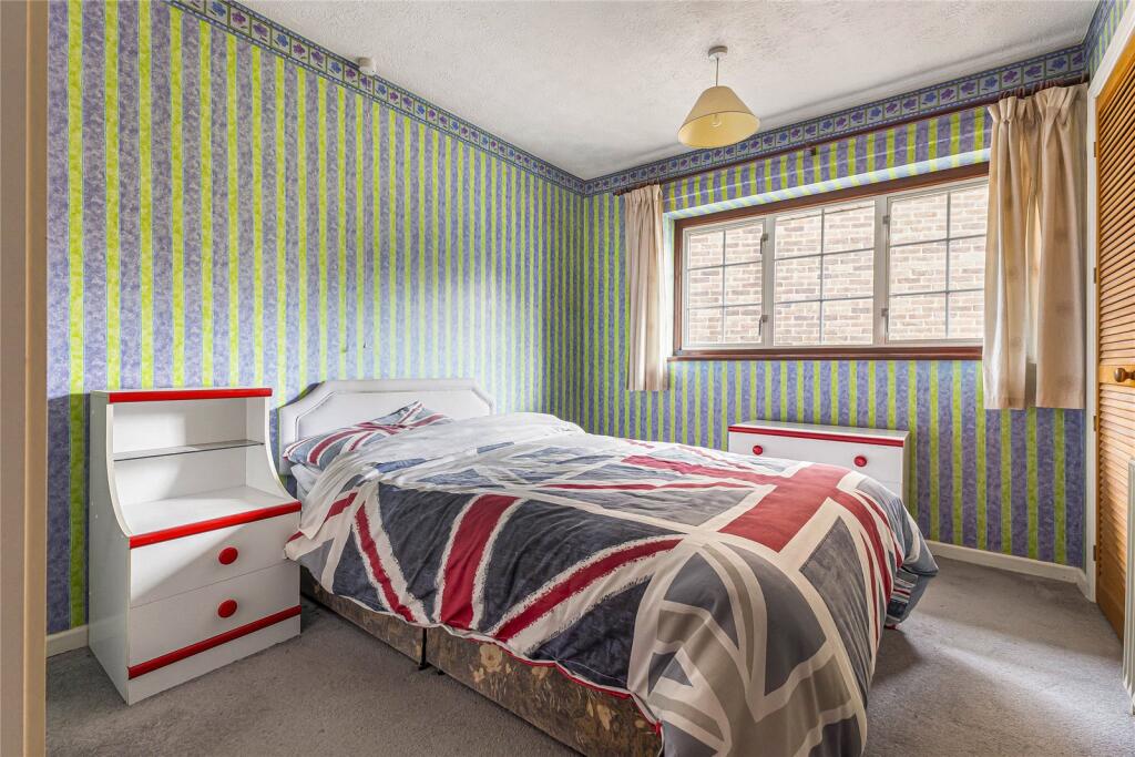 House in Strood, Medway - More