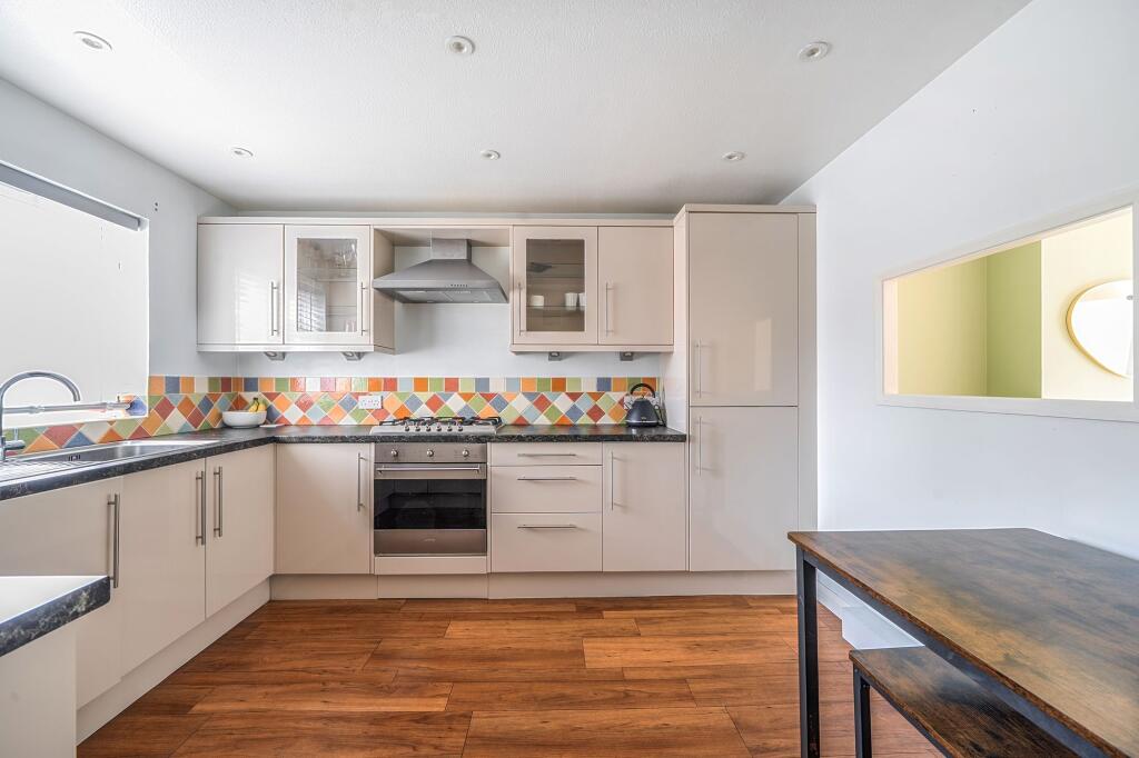 House in Guildford - View 4