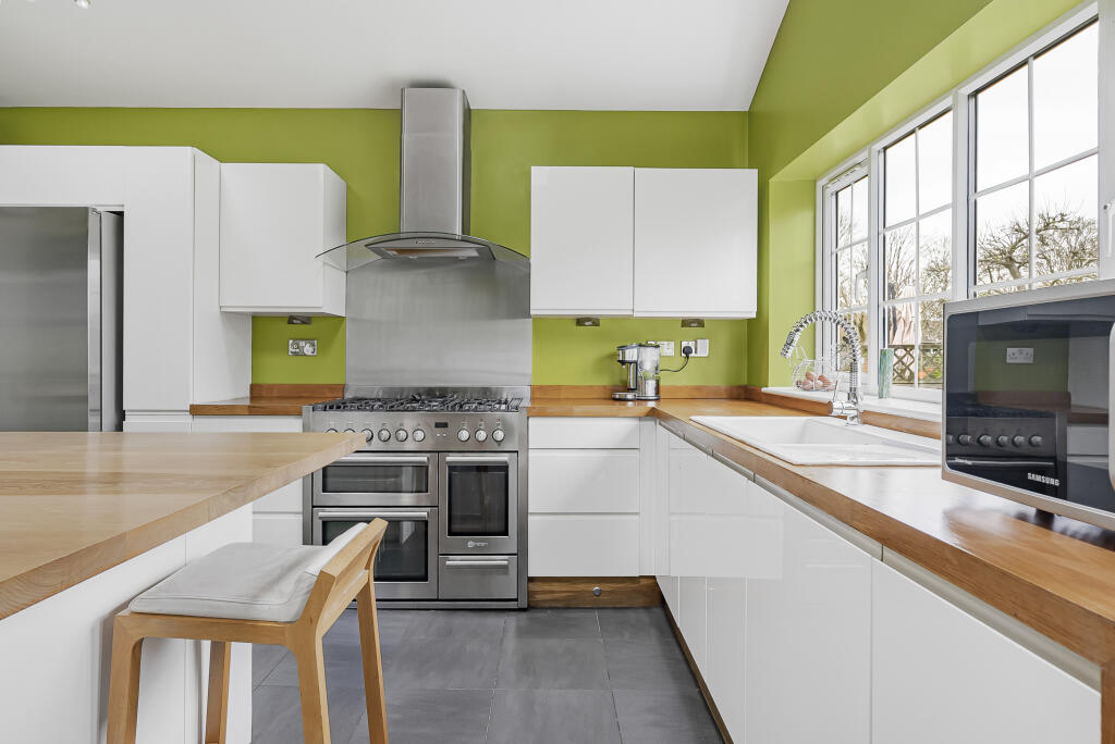 Additional image 31 of Endymion Road, Hatfield, AL10